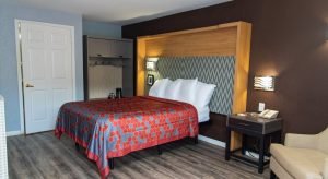 Standard King Room with pillowtop bed and flat-screen TV